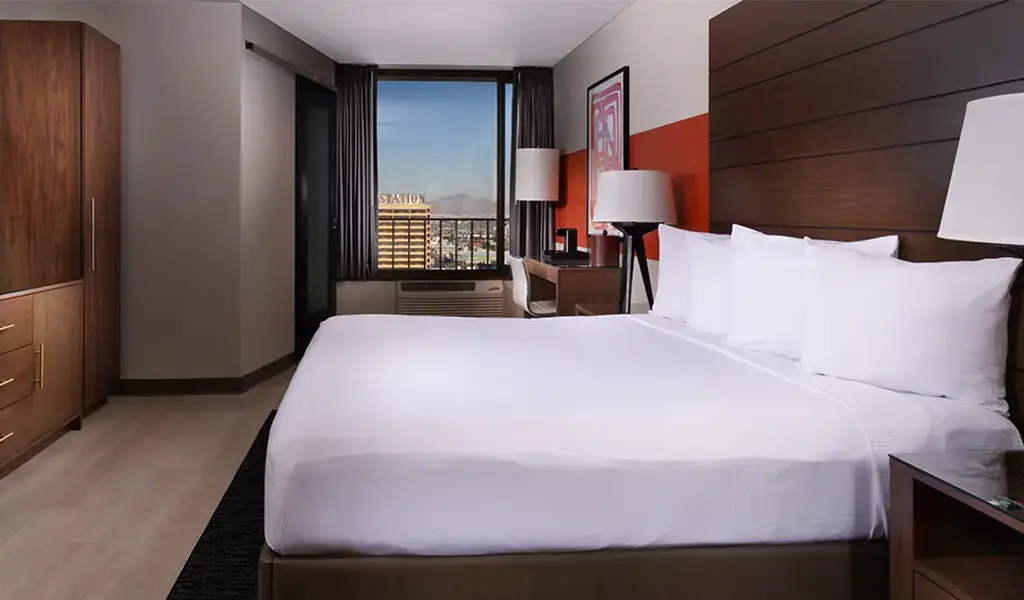 Luxe King Room